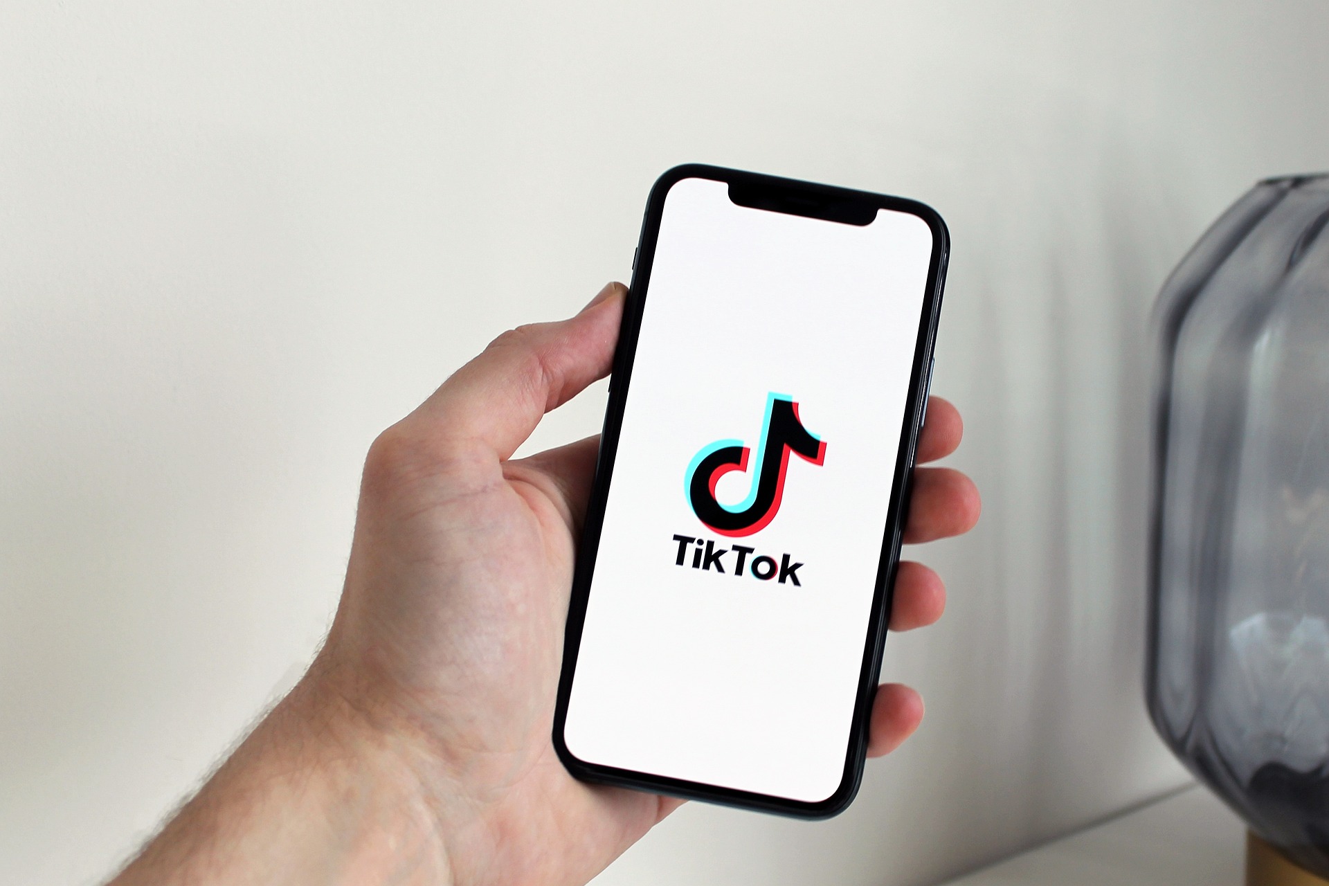 How to Skyrocket Your TikTok Views (Even with Zero Followers)